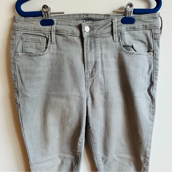 ★ Old Navy “Rockstar Built-In Sculpt” Jeans - Gray ★ - Picture 7 of 17